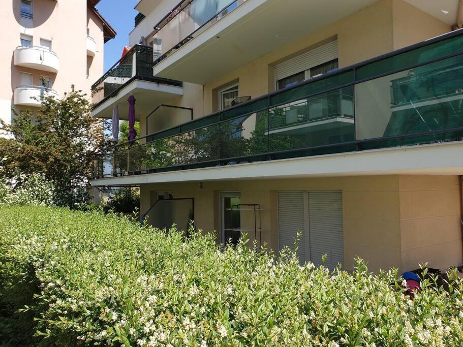 62 M2 Rez De Jardin, Terrasse , 6 Lits Et Parking Apartment Annecy Luaran gambar